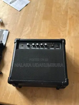 GUITAR AMPLIFIER CR-15