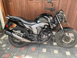 Honda CB Trigger 150 2016