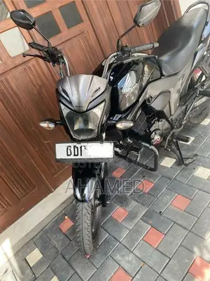 Honda CB Trigger 150 2016