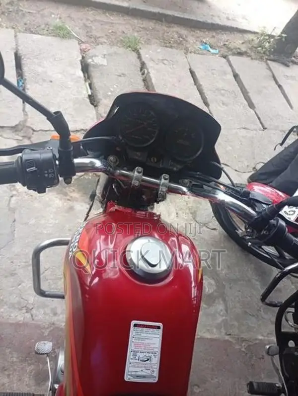 Hero HF Deluxe 2010