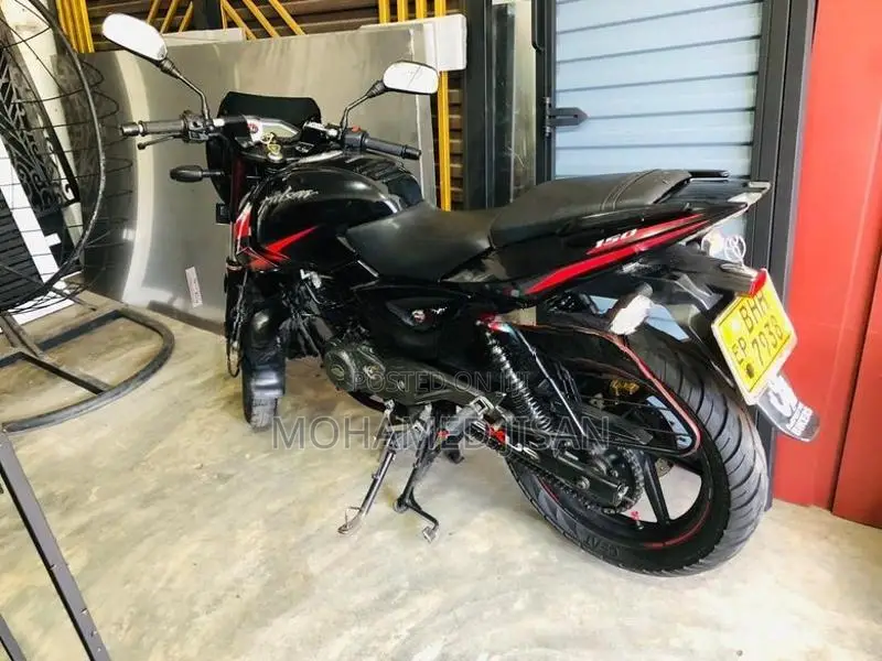 Bajaj Pulsar 150 2018