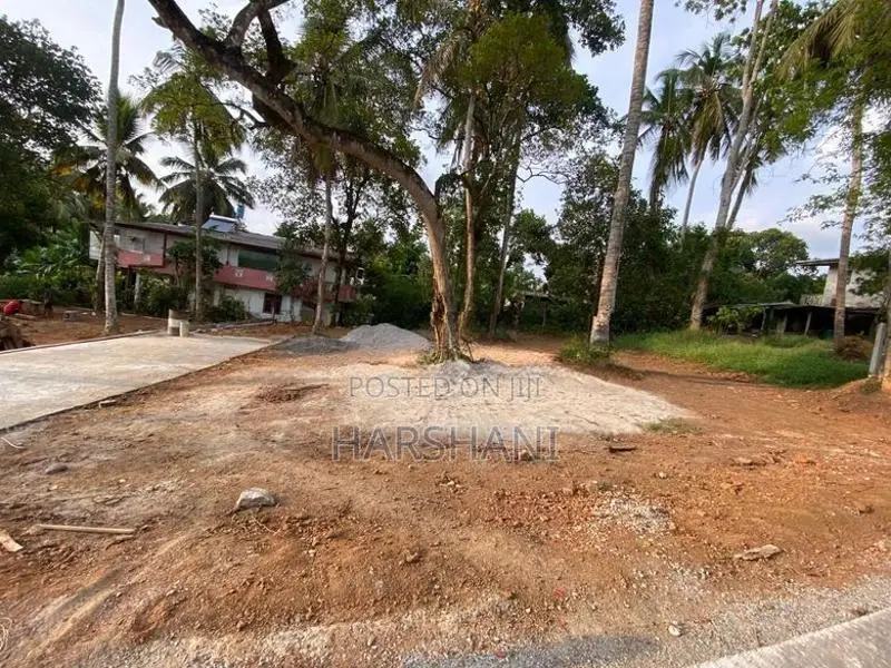 7.5P Superb Land - Pannipitiya