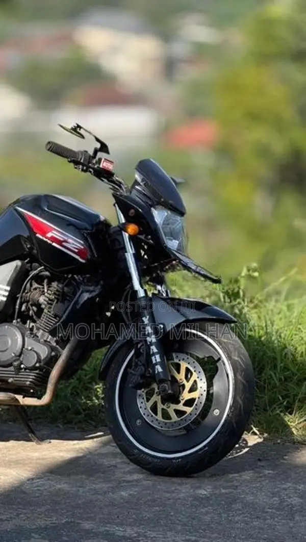 Yamaha FZS V1 2014