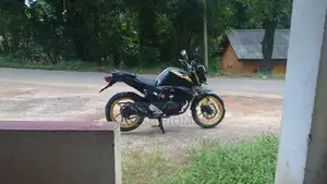 Yamaha FZ 2015