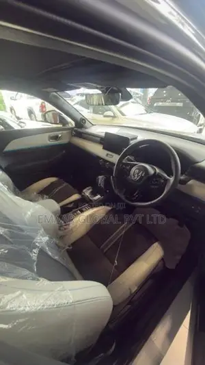 Honda Vezel Z Play 2025