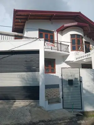 Piliyandala 2 Story House For sale