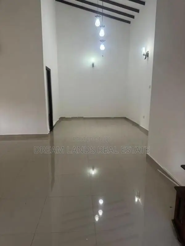 Piliyandala House For sale