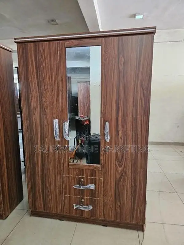 New Melamine 3 Door Wardrobe 6*4 Ft Cupboard