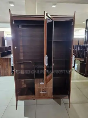 New Melamine 3 Door Wardrobe 6*4 Ft Cupboard