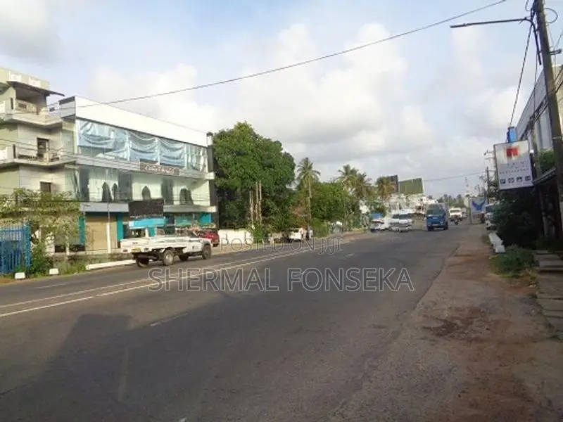 Jaela thudella, Colombo Negombo road facing commercial land for sale