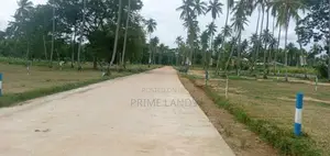 වාරියපොල නේවාසික බිම් කොටස්