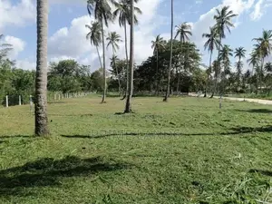 වාරියපොල නේවාසික බිම් කොටස්