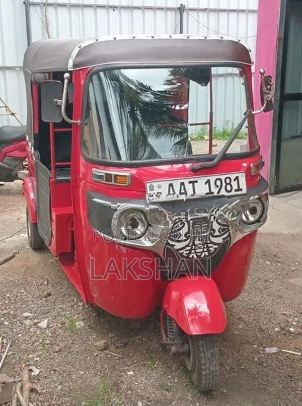 Bajaj RE 2014