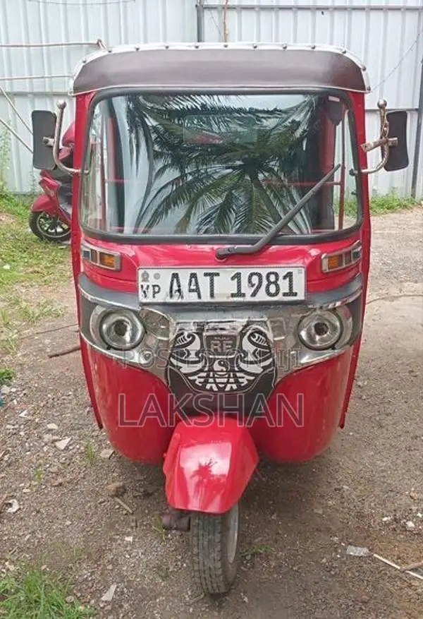 Bajaj RE 2014