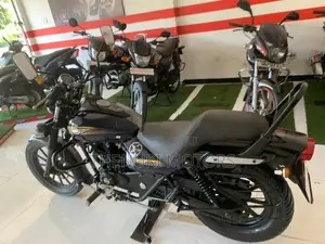 Bajaj Avenger 2017