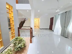Architect Designed Super Luxury Three Storey House Thalawathugoda