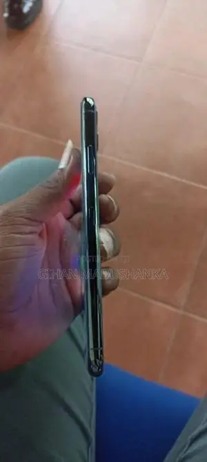 Apple iPhone 11 Pro Max (Used)