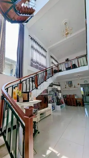 අලුත්ම Luxury දෙමහල් නිවසක් Delgoda