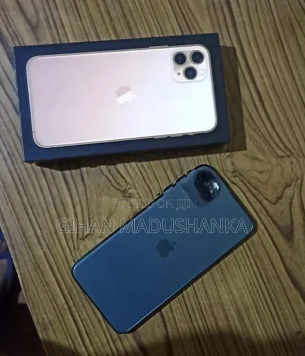 Apple iPhone 11 Pro Max (Used)