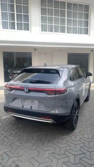 Honda Vezel Z 2025