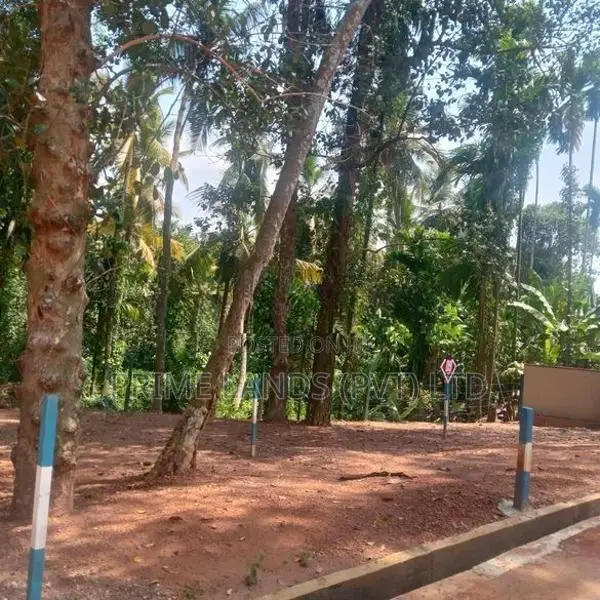 Kadawatha Land For Sale