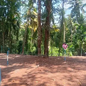 Kadawatha Land For Sale