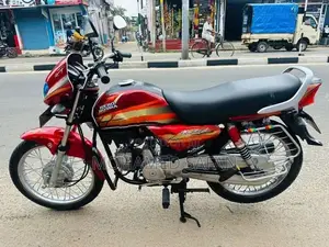 Hero HF Deluxe 2011