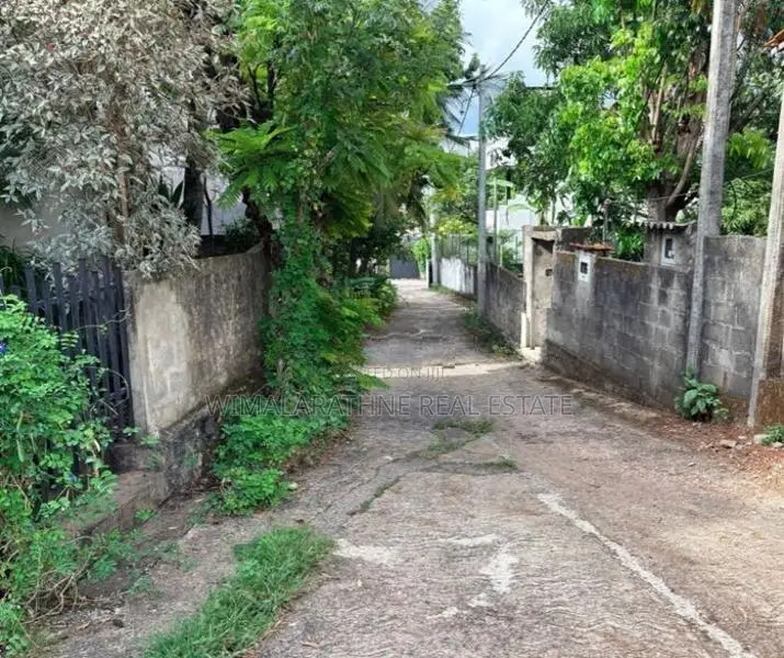 Land for sale in Kotte