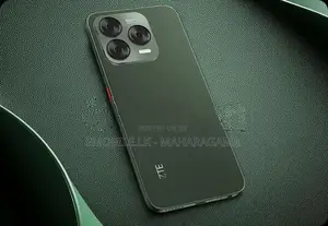 ZTE nubia V70 Design|8|128GB (Brand New)
