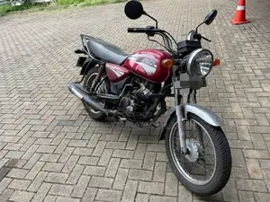 Bajaj Boxer 2013