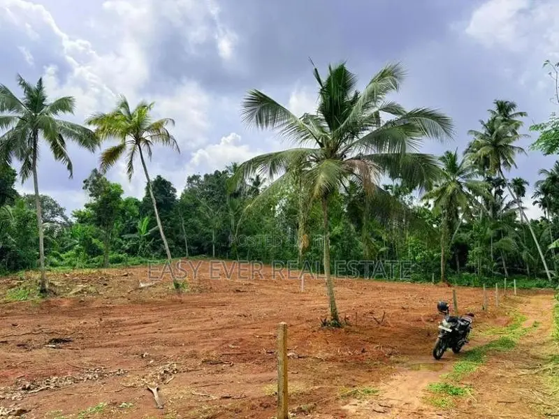 මීරිගමින් සුපිරි ඉඩම