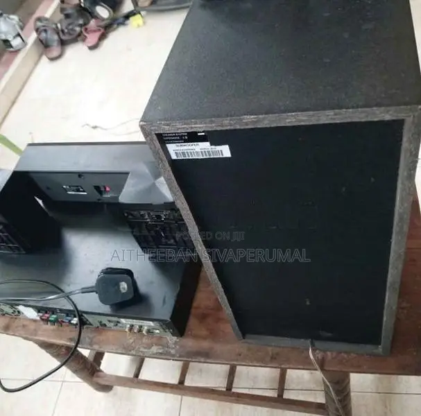 LG Home Theater System LHD627 1000W