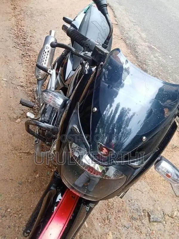 Bajaj Pulsar 150 2011