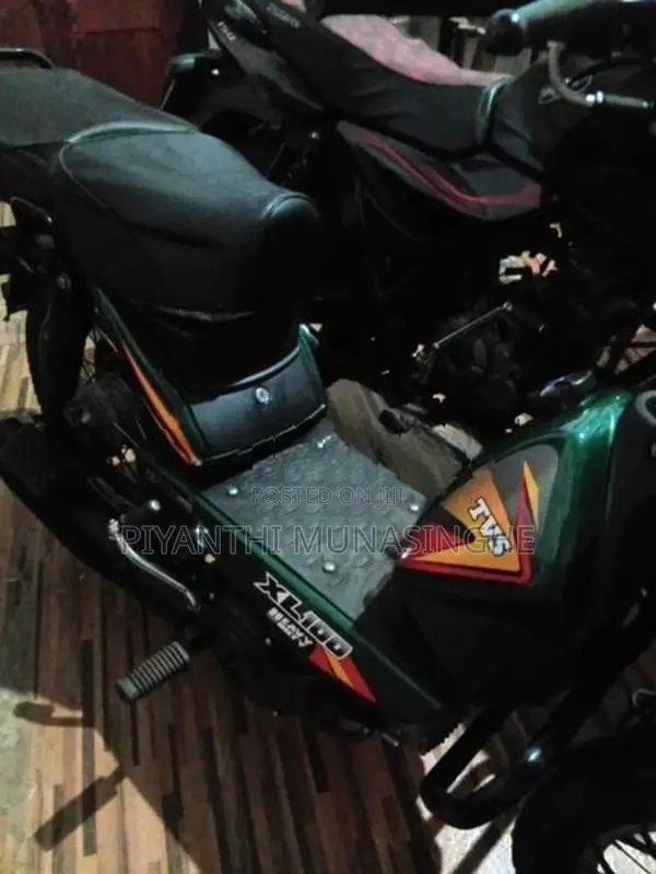 TVS XL 100 2025