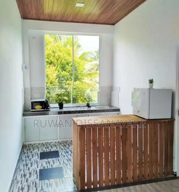 House with Furniture for Rent in Kiribathkumbura