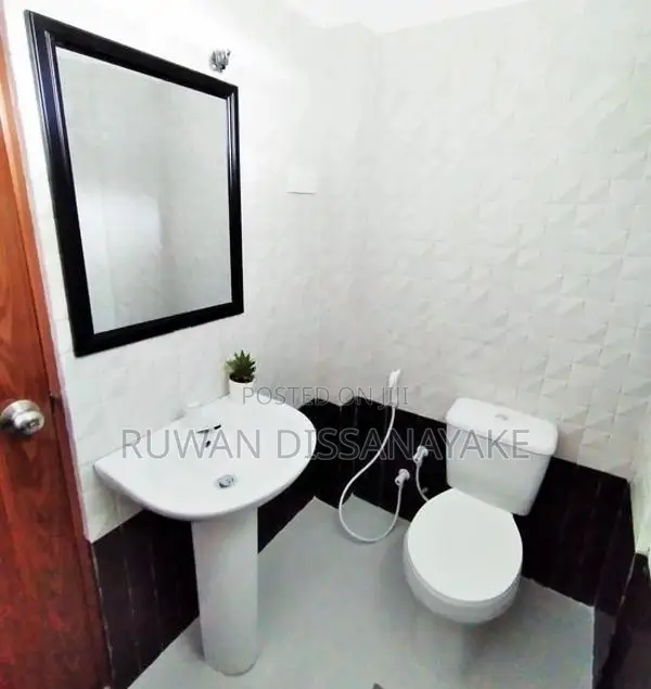 House with Furniture for Rent in Kiribathkumbura