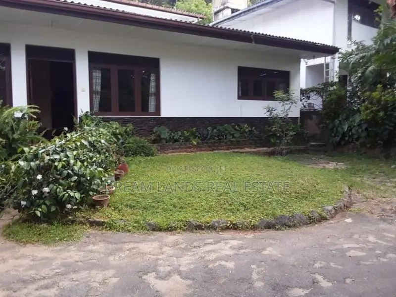 Singale storied stand a lone house for rent peradeniya rd kandy