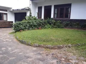 Singale storied stand a lone house for rent peradeniya rd kandy