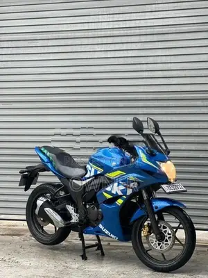 Suzuki Gixxer Dual Disc 2016