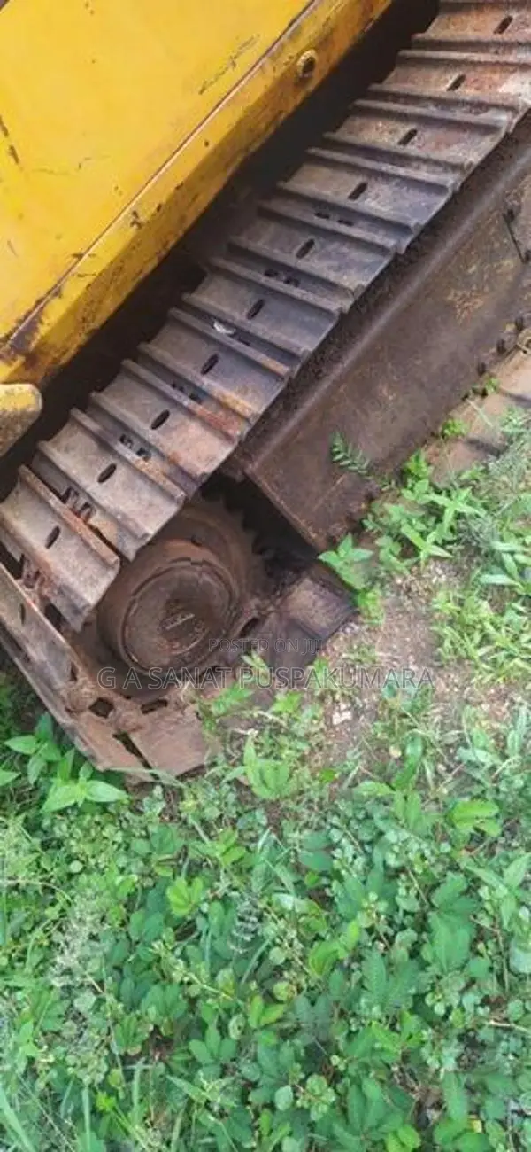 Komatsu PC30-6