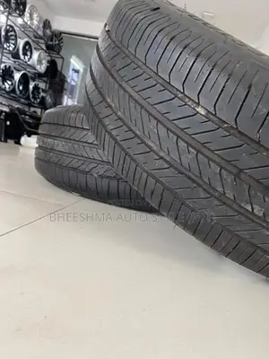Toyota Hilux Wheels Tire 255/70R15