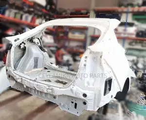 TOYOTA PRIUS W50 BACK CUT