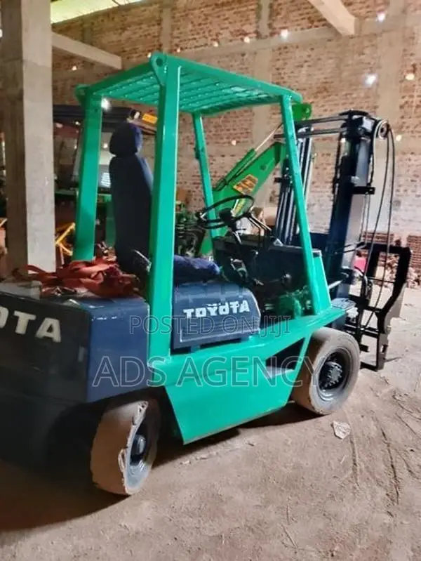 Toyota Forklift Ton 2.5 2010