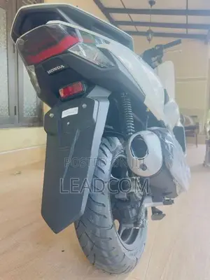 Honda PCX160 2025