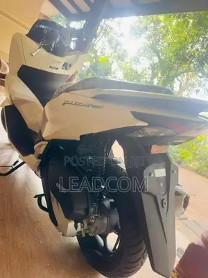 Honda PCX160 2025