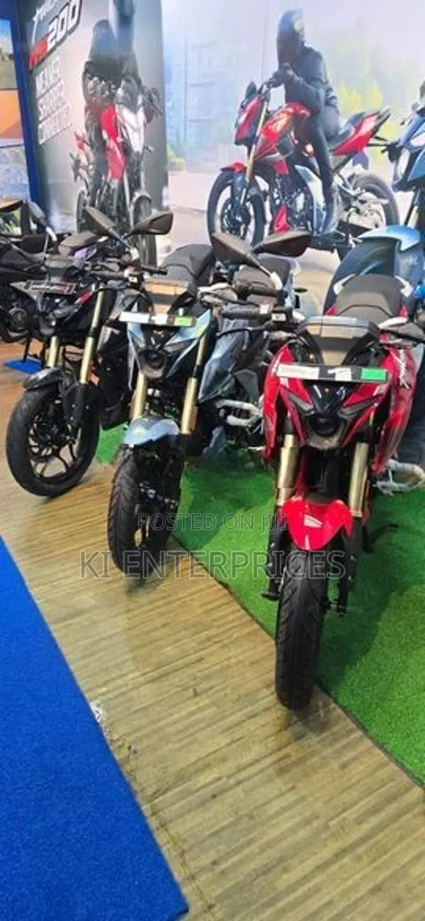 Bajaj Pulsar N160 Premium 2026