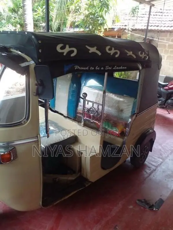 Bajaj RE 1996