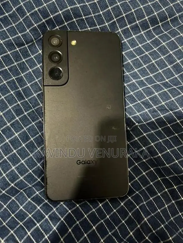 Samsung Galaxy S22 (Used)