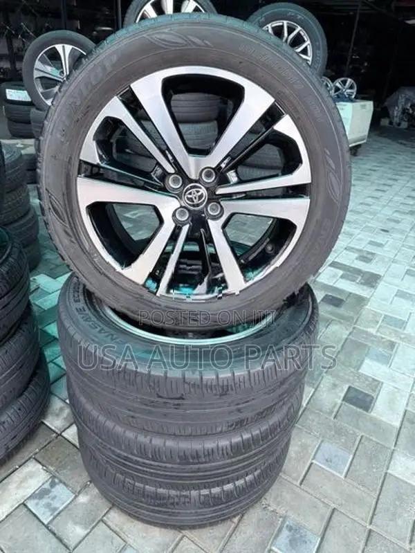 Toyota Raize 17” Alloy Wheels