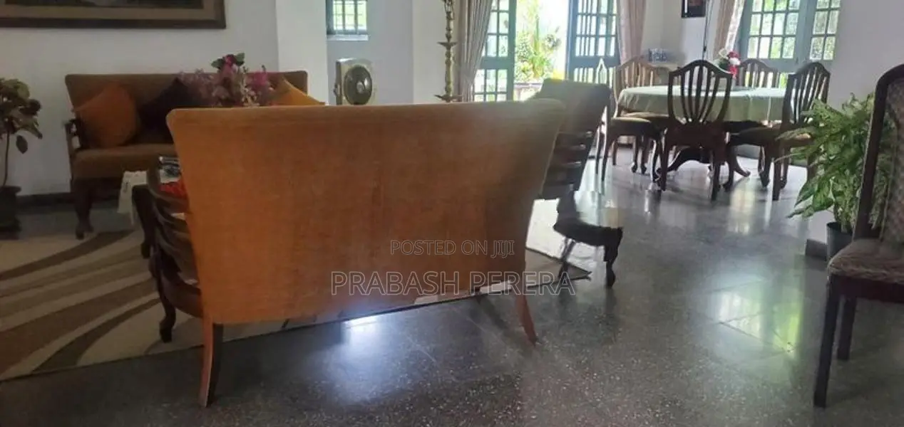 3 Bedroom 2 Storeyed House for Sale in Colombo 05.